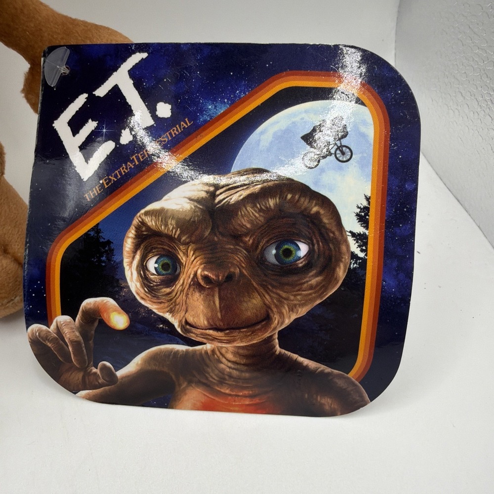 E.T. The Extraterrestrial Small Plush -(Toy Factory) - New with Tags! Prize Toy - Picture 2 of 11